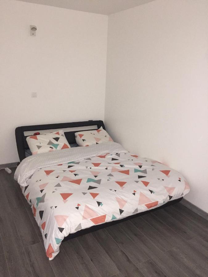 Grand Appartement A Louer Vue Sur Seine Μελάν Εξωτερικό φωτογραφία