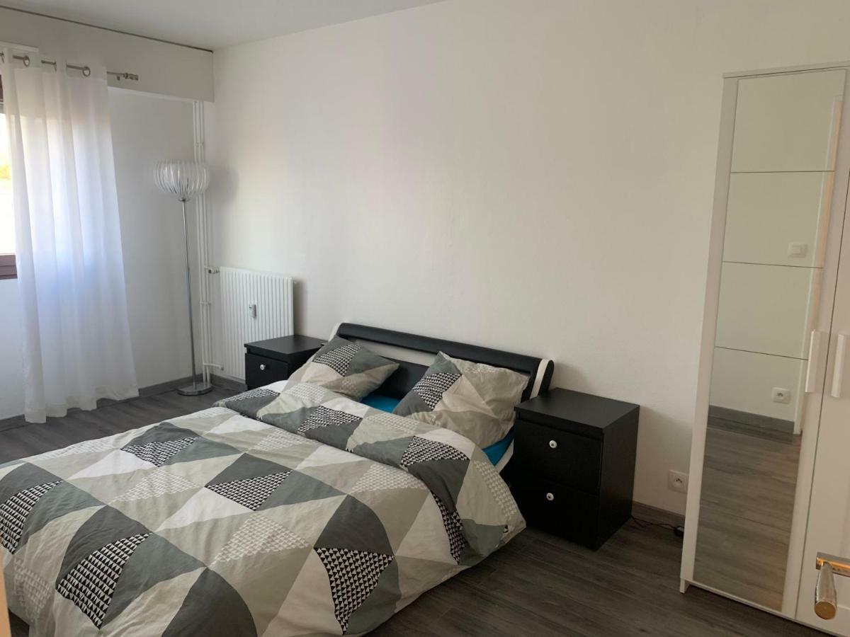 Grand Appartement A Louer Vue Sur Seine Μελάν Εξωτερικό φωτογραφία