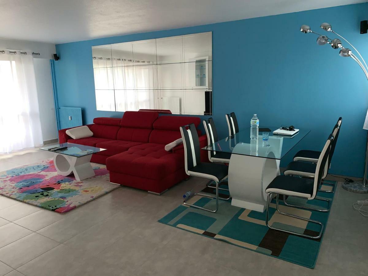 Grand Appartement A Louer Vue Sur Seine Μελάν Εξωτερικό φωτογραφία