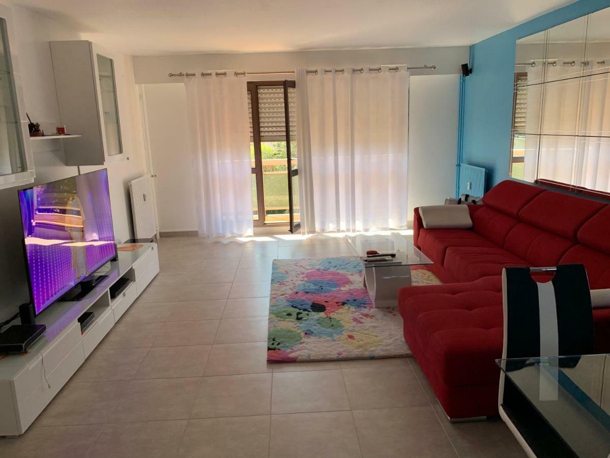 Grand Appartement A Louer Vue Sur Seine Μελάν Εξωτερικό φωτογραφία