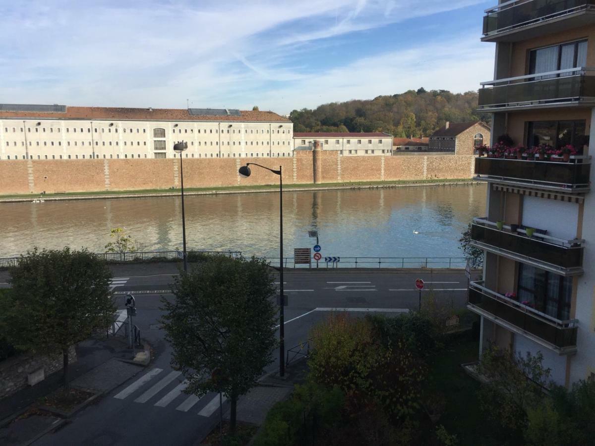 Grand Appartement A Louer Vue Sur Seine Μελάν Εξωτερικό φωτογραφία