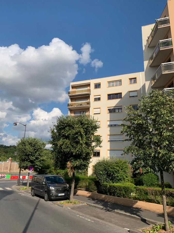 Grand Appartement A Louer Vue Sur Seine Μελάν Εξωτερικό φωτογραφία